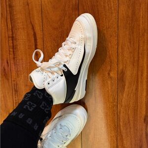 Air Jordan’s retro 2 Nike women’s sail/coconut milk